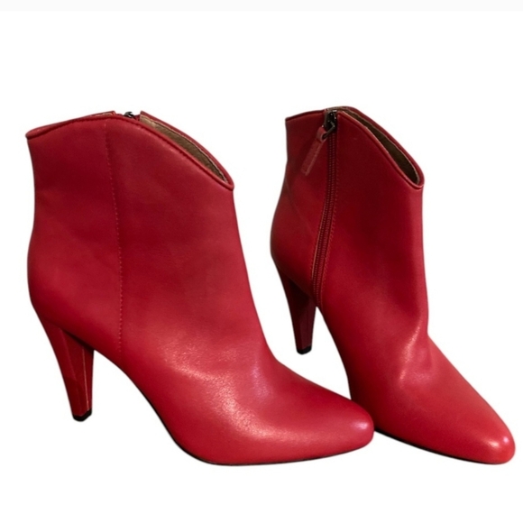 Halogen Red Leather Ankle Boots Size 6.5 Booties Never Worn No Box - Picture 1 of 4